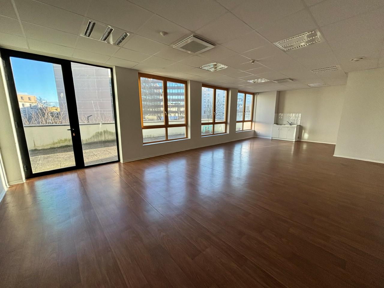 Bureau Rouen 1175m² Location bureau Rouen Seine-Maritime OLBUR2200799 1